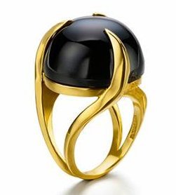 Χρυσό δαχτυλίδι με μαύρο σπινέλιο